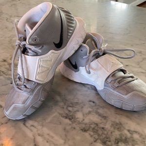 Men’s Nike Kyrie 6 TB Promo sneakers.